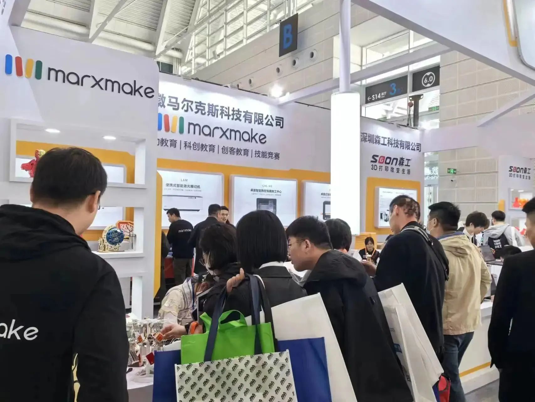 fe9e66305d0195af2930c55eabb158d9.jpg fe9e66305d0195af2930c55eabb158d9.jpg